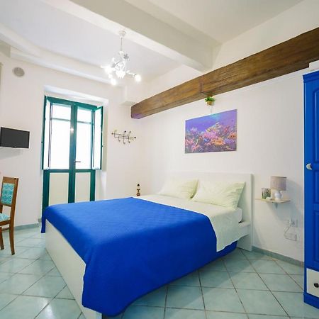 Ti Porto Al Centro Unforgettable Moments Appartement Salerno Buitenkant foto