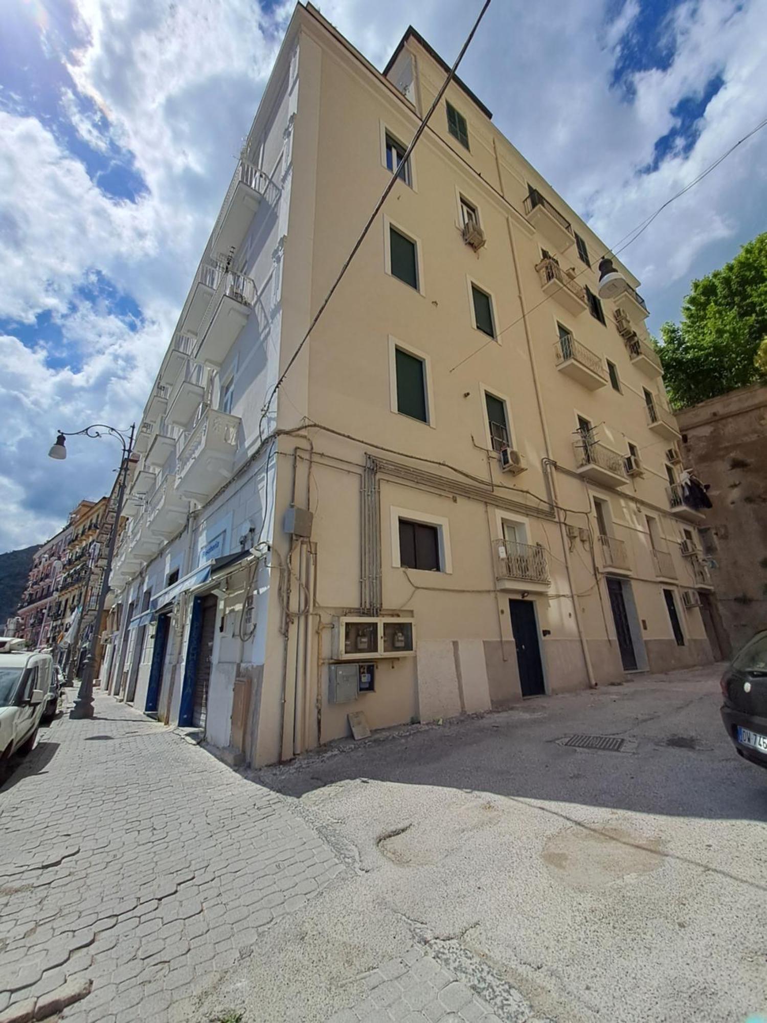 Ti Porto Al Centro Unforgettable Moments Appartement Salerno Buitenkant foto