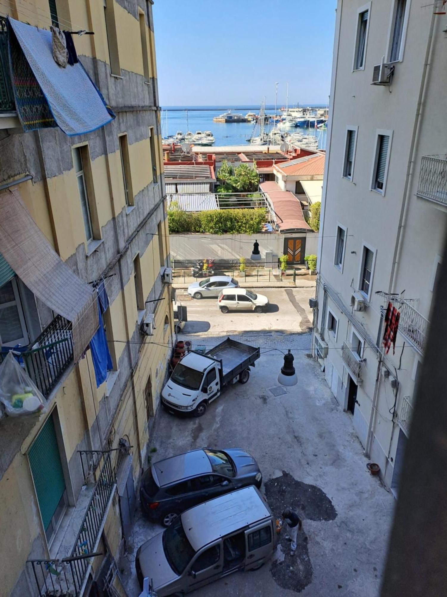 Ti Porto Al Centro Unforgettable Moments Appartement Salerno Buitenkant foto
